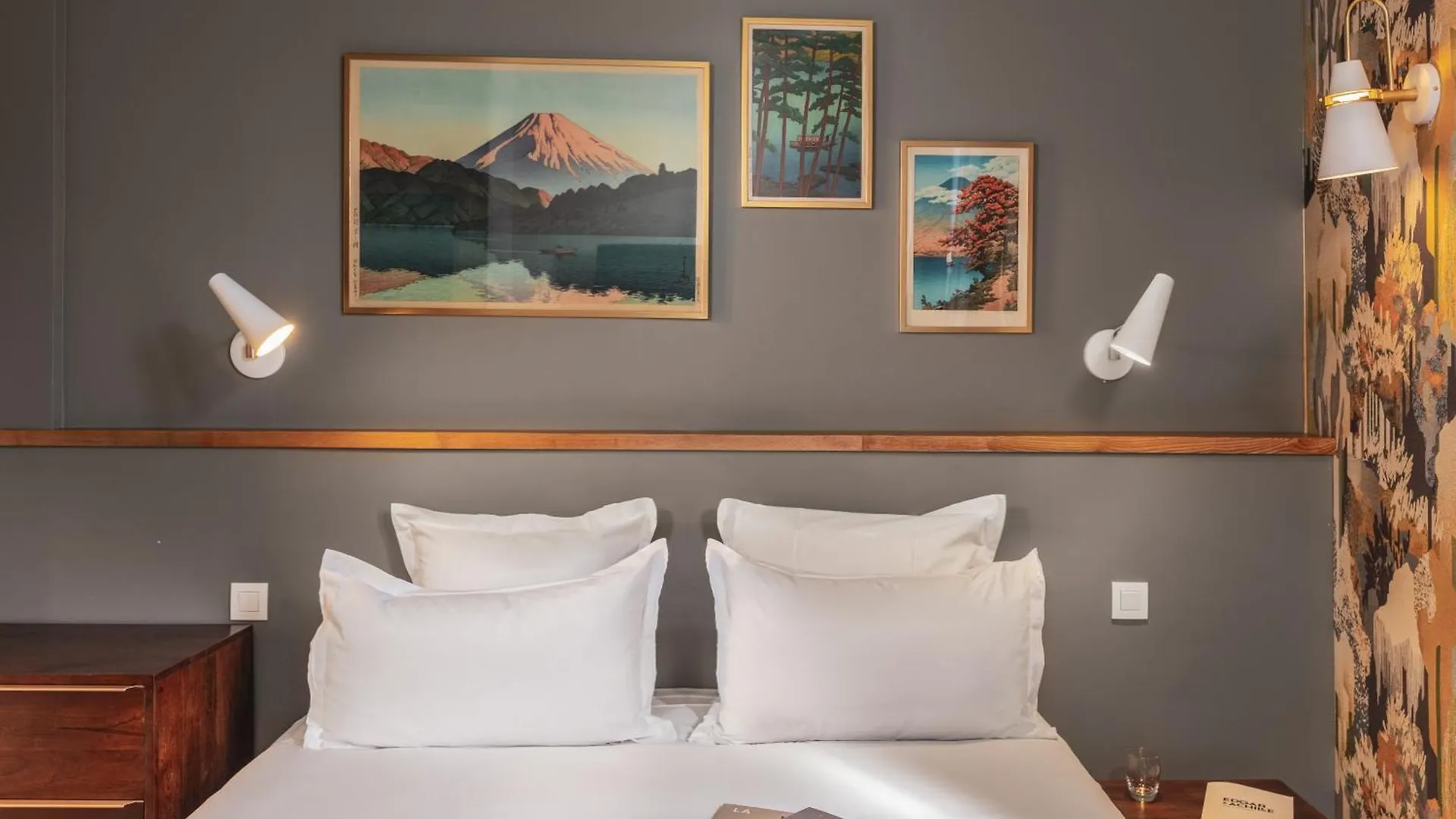 פריז Hotel Edgar & Achille 3*,  צרפת