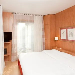 Western Ronceray Opera Hotel