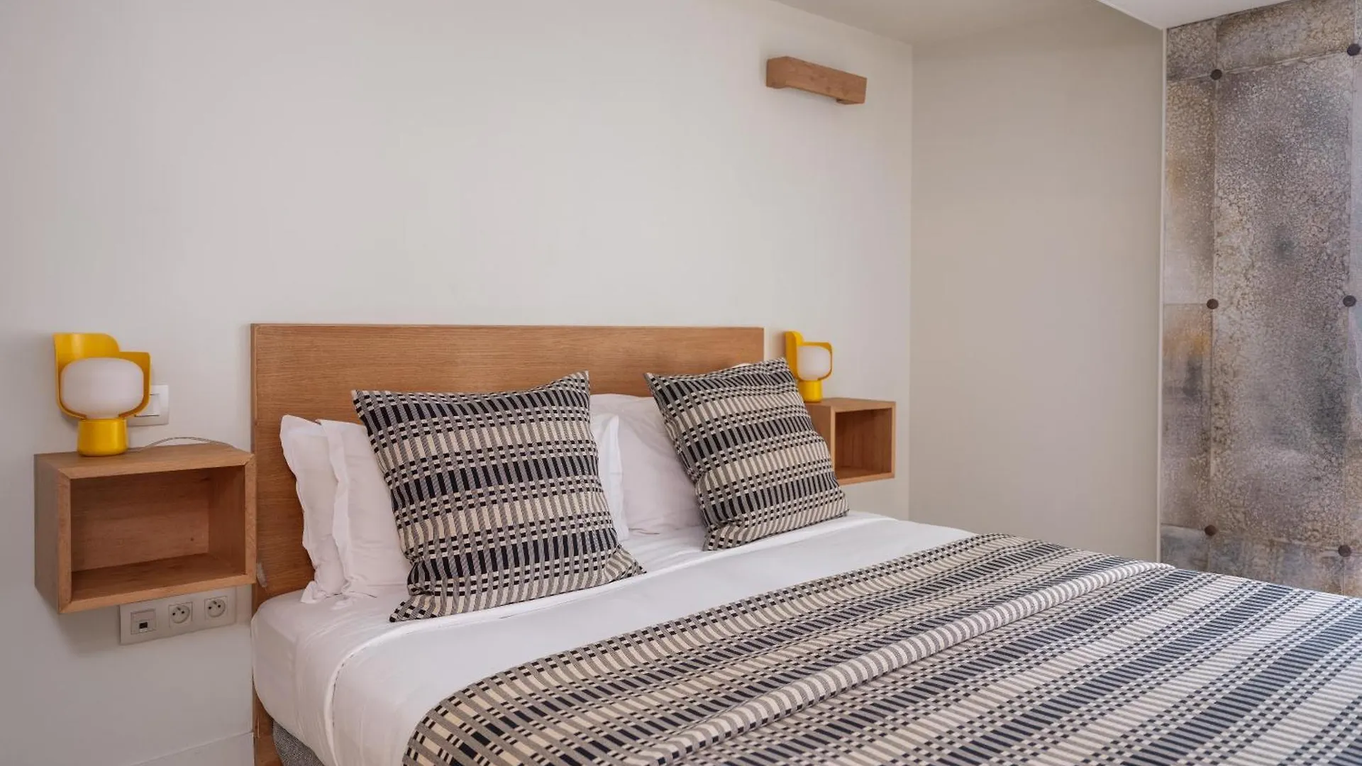 Hotel Edgar & Achille Париж 3*,  Франция